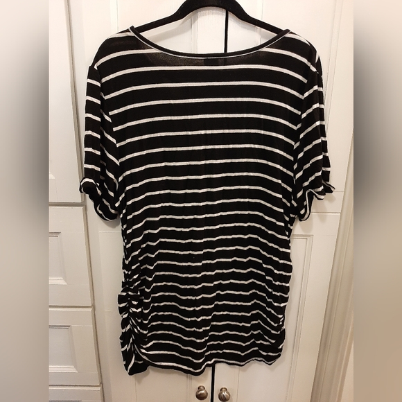 Time & Tru Maternity t-shirt 2XL black and white horizontal stripe with ruching - Picture 2 of 4